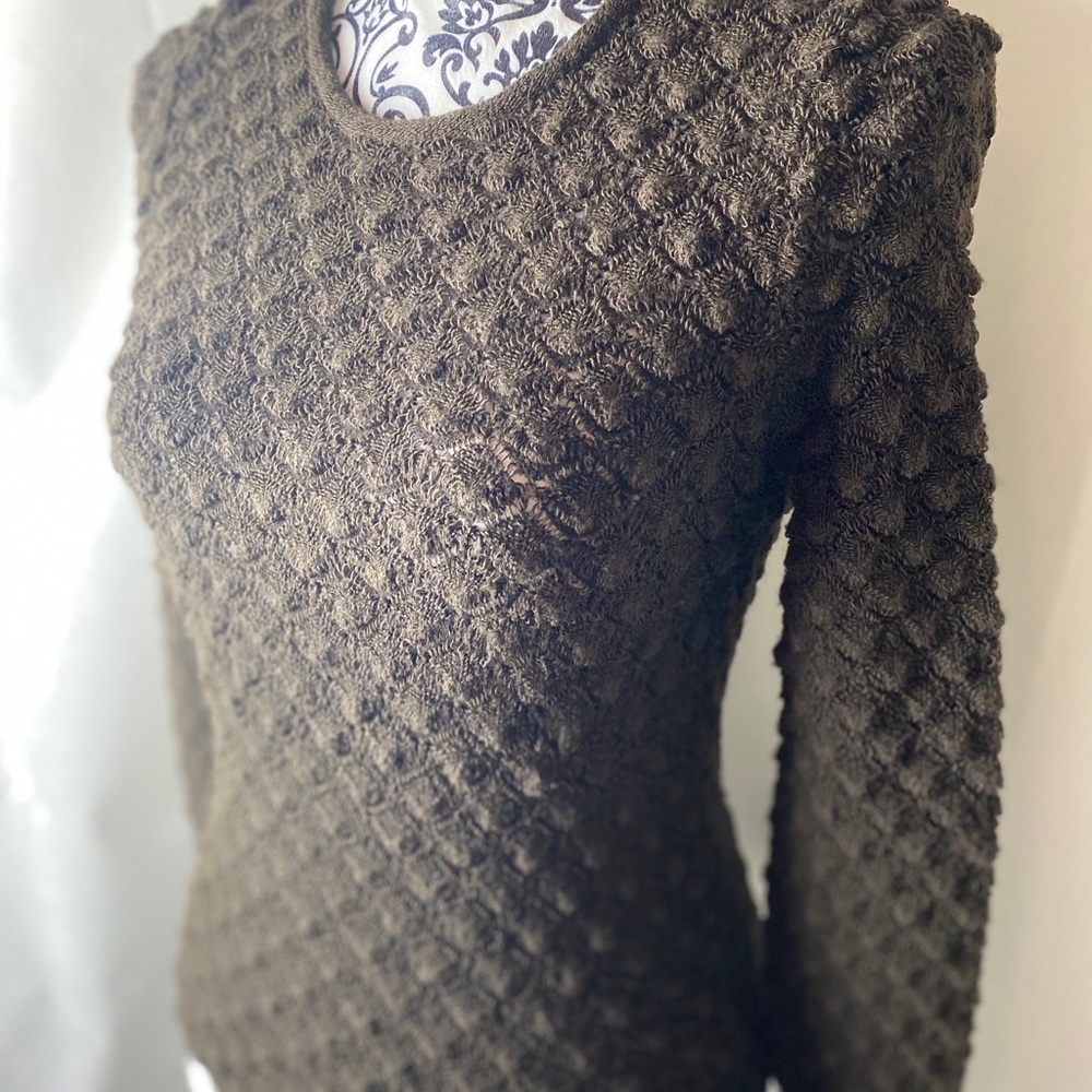 MORGAN DE TOI funky French textured knit top.